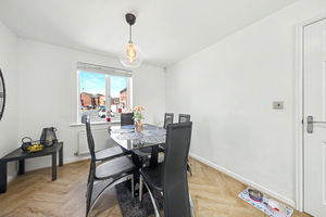Masefield Avenue Holmewood